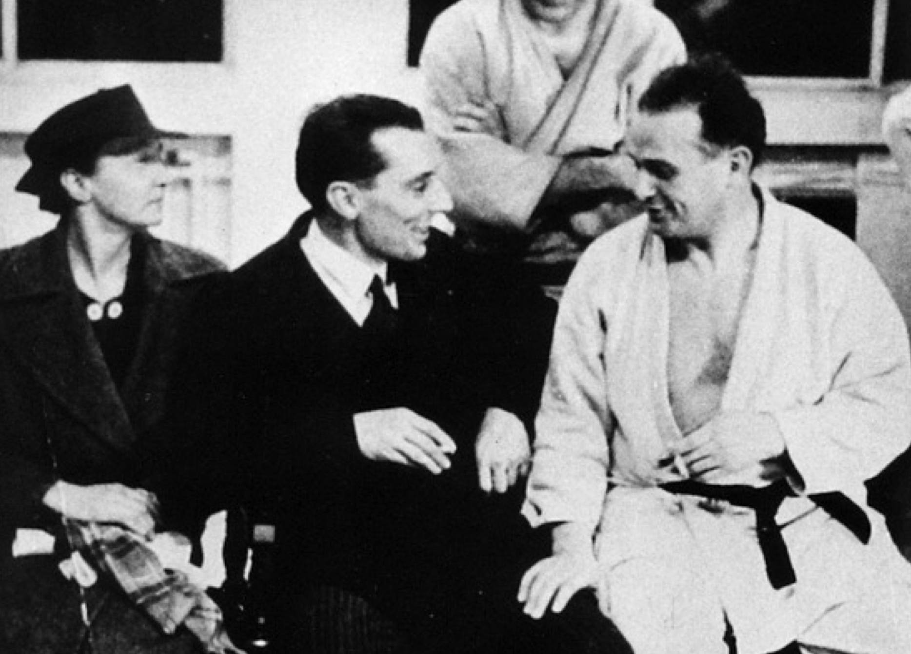 M.Feldenkrais avec Frédéric et Irène Joliot-Curie, circa 1935